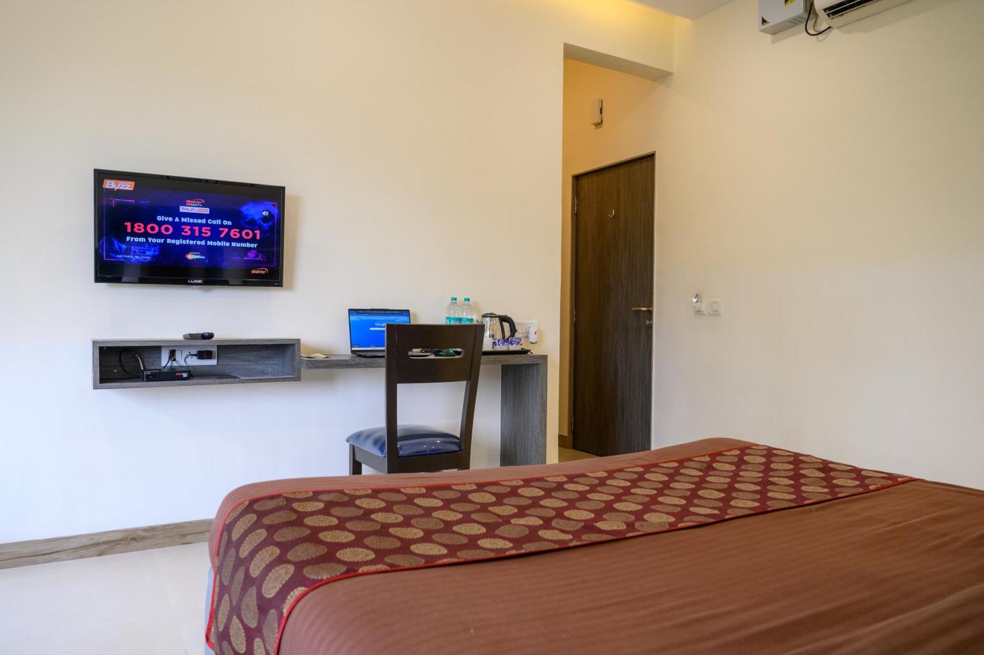 Girivihar Holiday Club - Pure Veg Lonavala Exterior photo