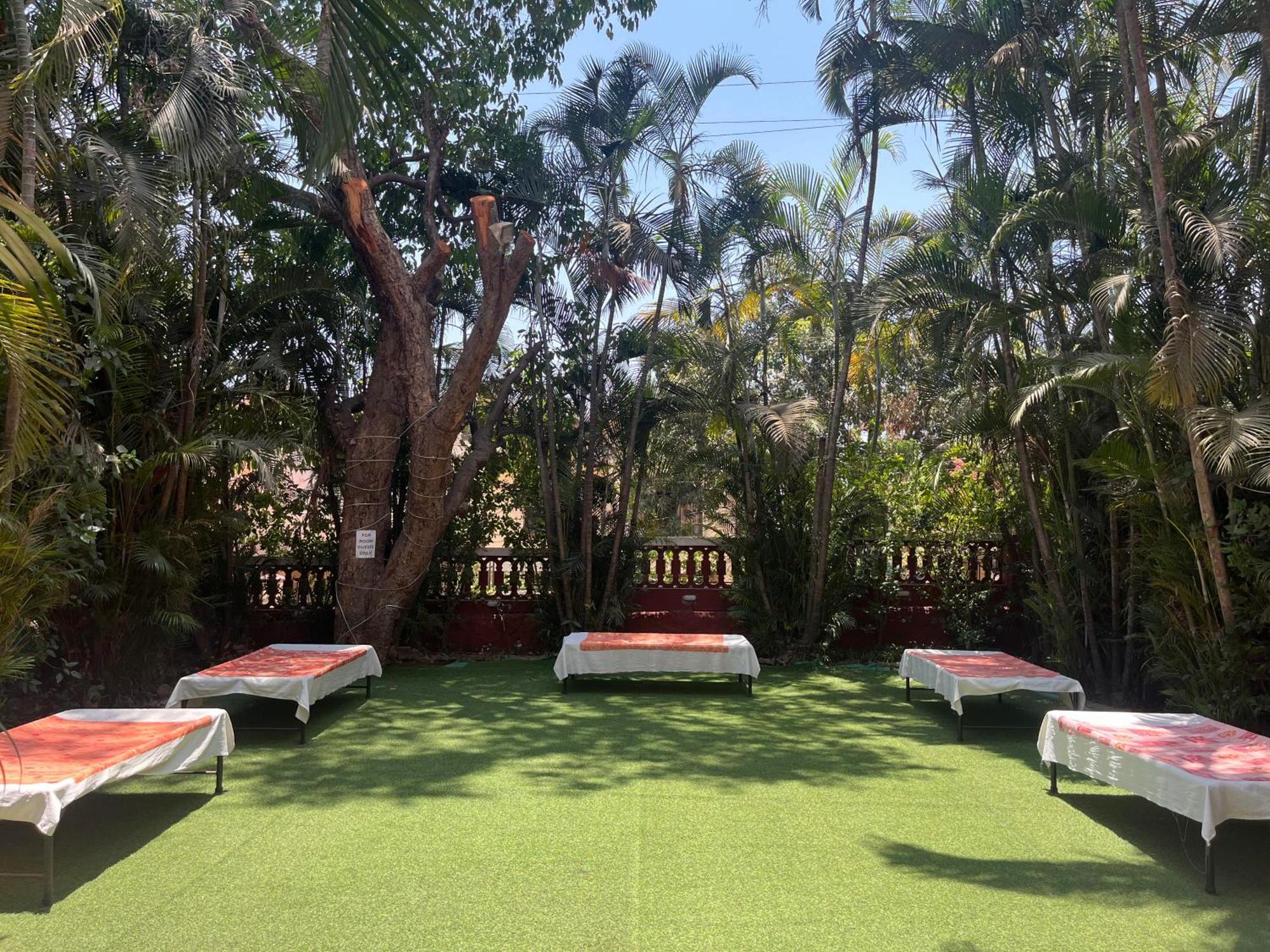 Girivihar Holiday Club - Pure Veg Lonavala Exterior photo
